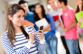 Tips on teen dating apps-Photo from 123RF(r)