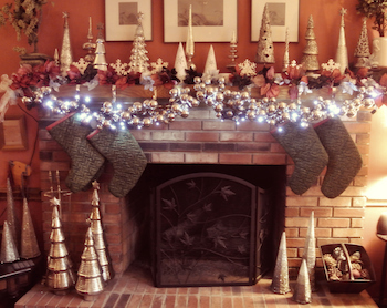 Edie Melson's mantle at Christmas