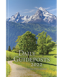 The cover of Daily Guideposts 2022